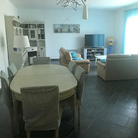 130m2, à 2 Km De La Mer * Aleria (Corsica)