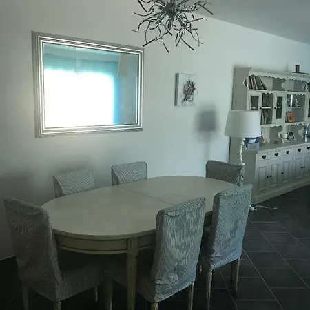 130m2, à 2 Km De La Mer Aleria (Corsica)